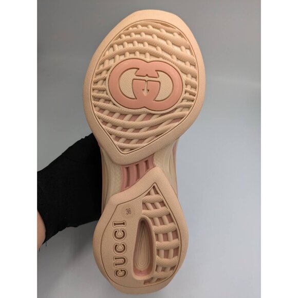 Gucci Tela Retino Mesh Crystal Suede GG Monogram Run Sneakers Light Powder Skin - Picture 5 of 14